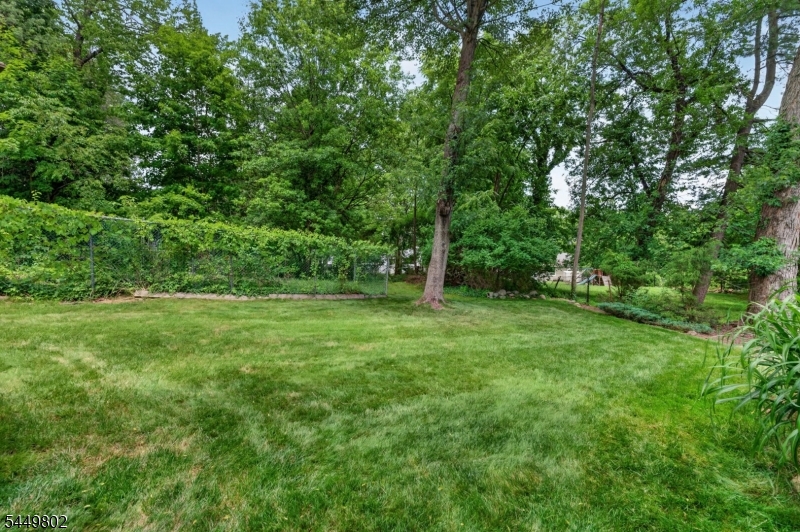 21 Crossbrook Rd