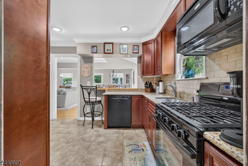 21 Crossbrook Rd