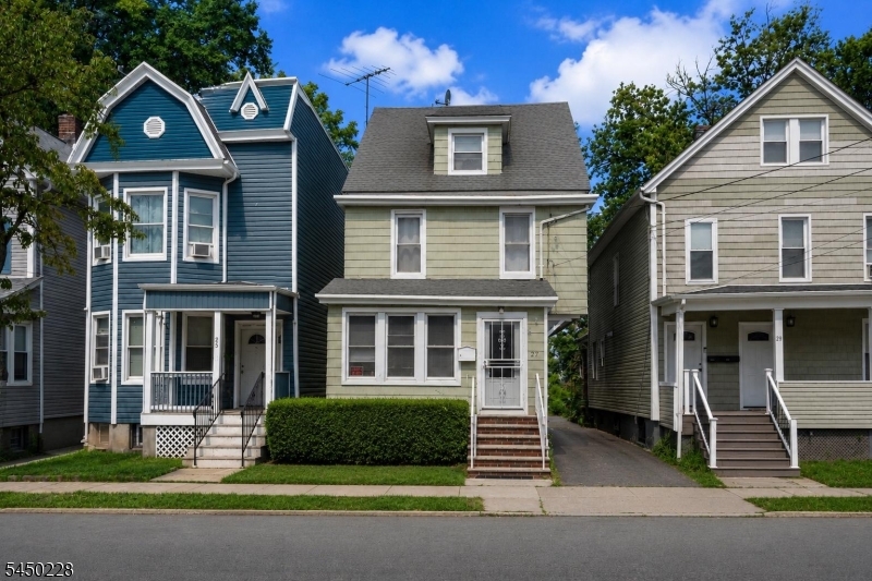 27 Cummings St