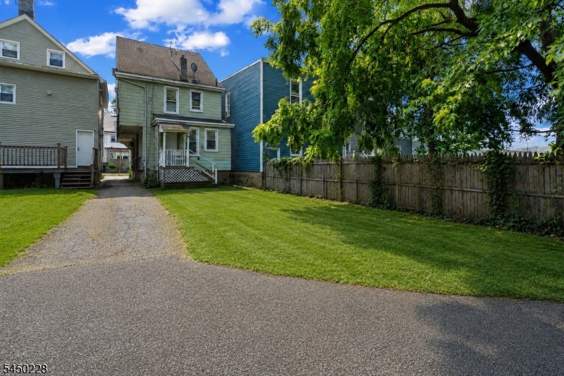 27 Cummings St