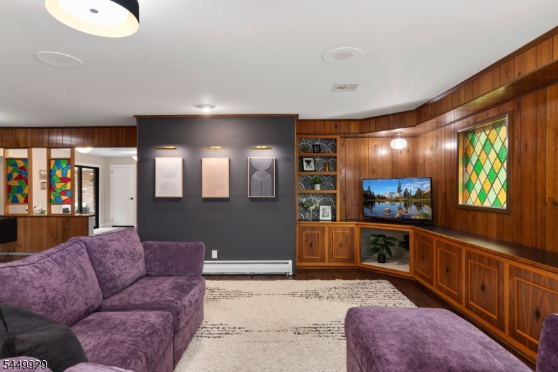 49 Dogwood Dr