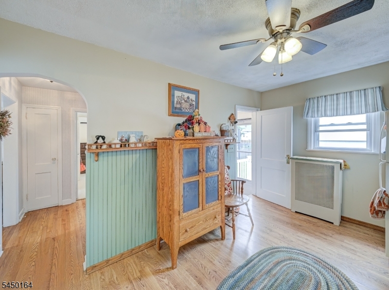 168 E High St