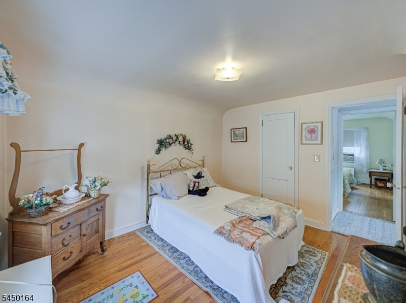 168 E High St