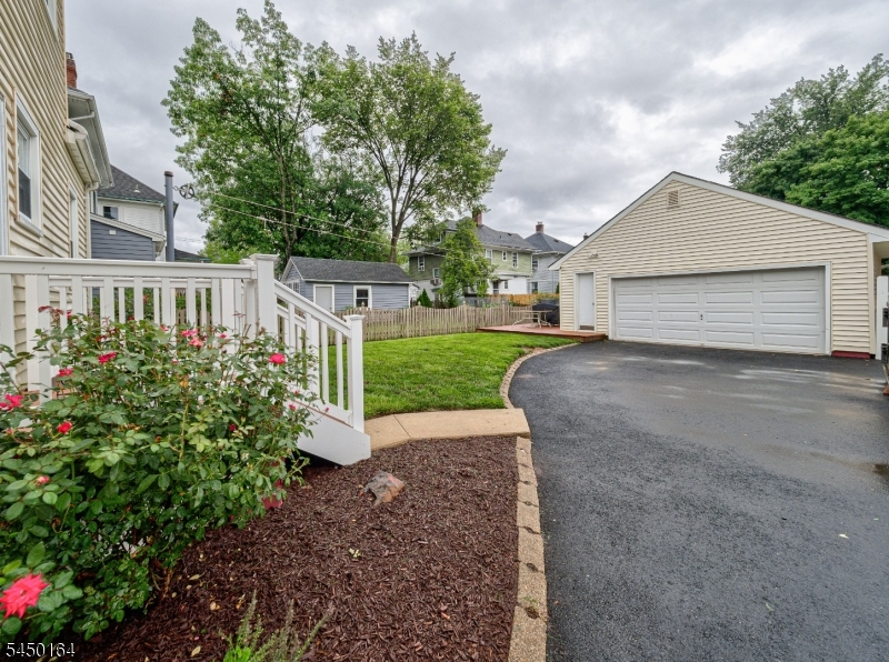 168 E High St