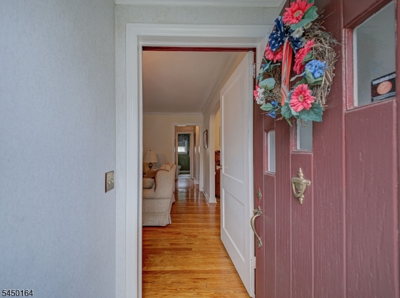 168 E High St
