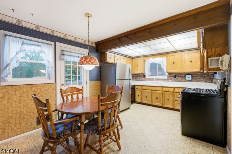 13 Ledgewood Rd