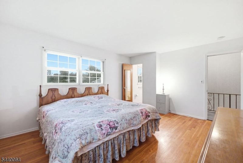 13 Ledgewood Rd
