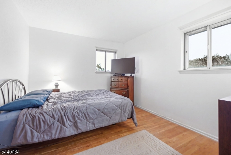 13 Ledgewood Rd