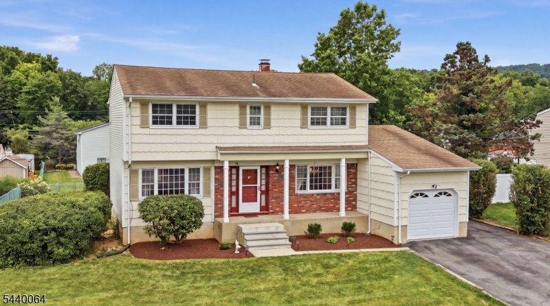 13 Ledgewood Rd