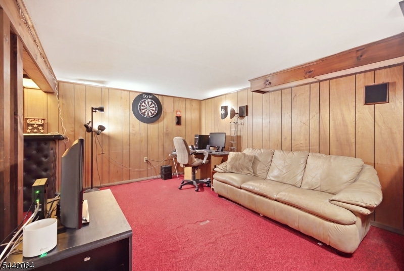 13 Ledgewood Rd