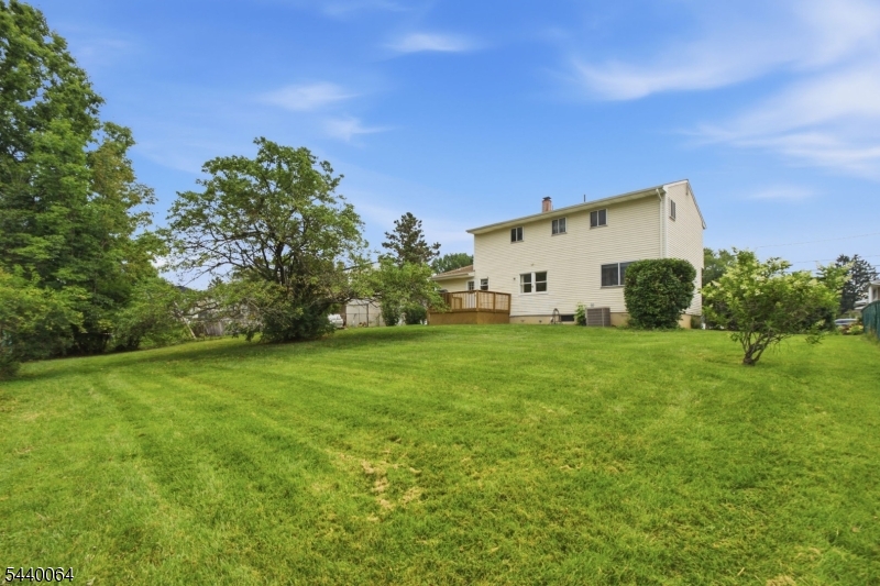 13 Ledgewood Rd
