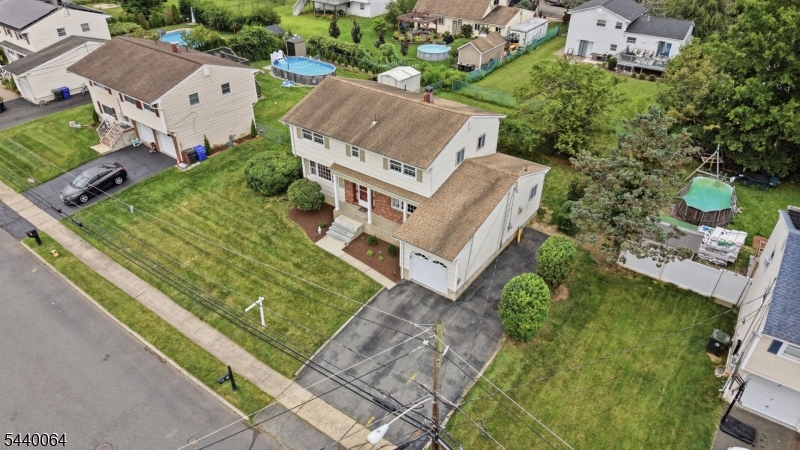13 Ledgewood Rd