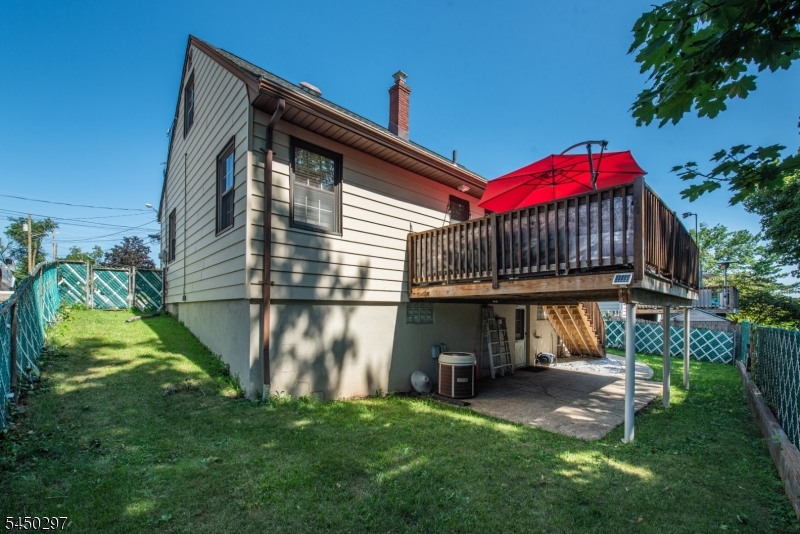 54 Hasbrouck Ave
