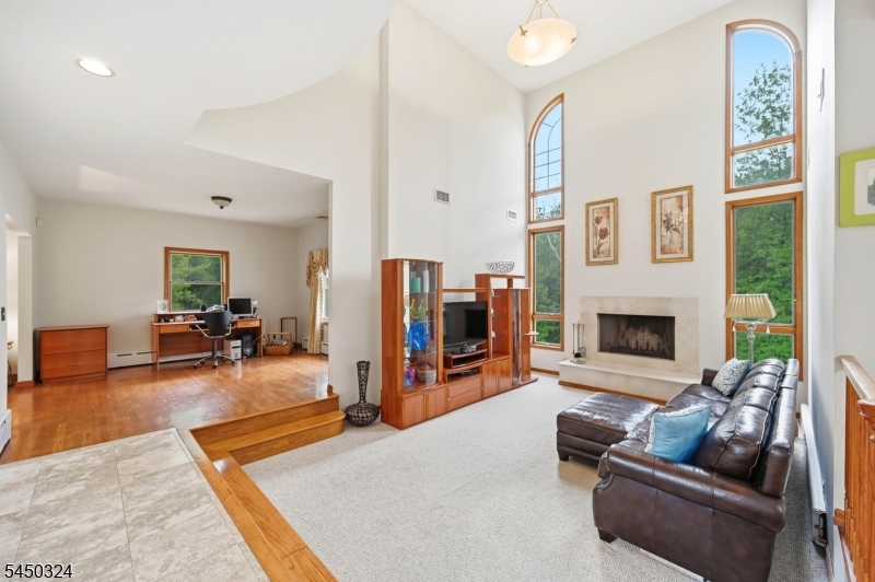 27 Sparrowbush Rd