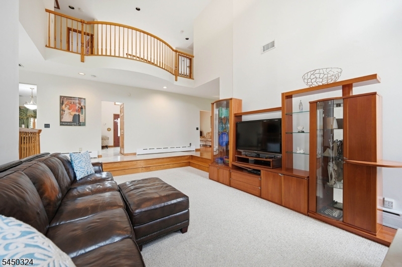 27 Sparrowbush Rd