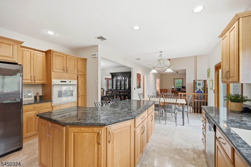 27 Sparrowbush Rd