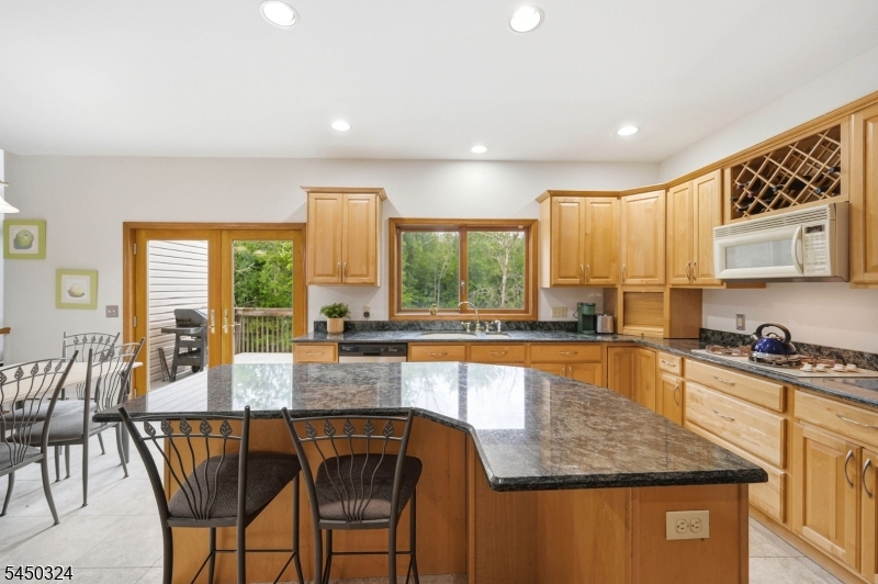 27 Sparrowbush Rd