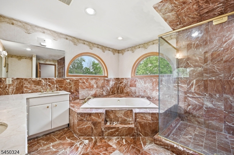 27 Sparrowbush Rd