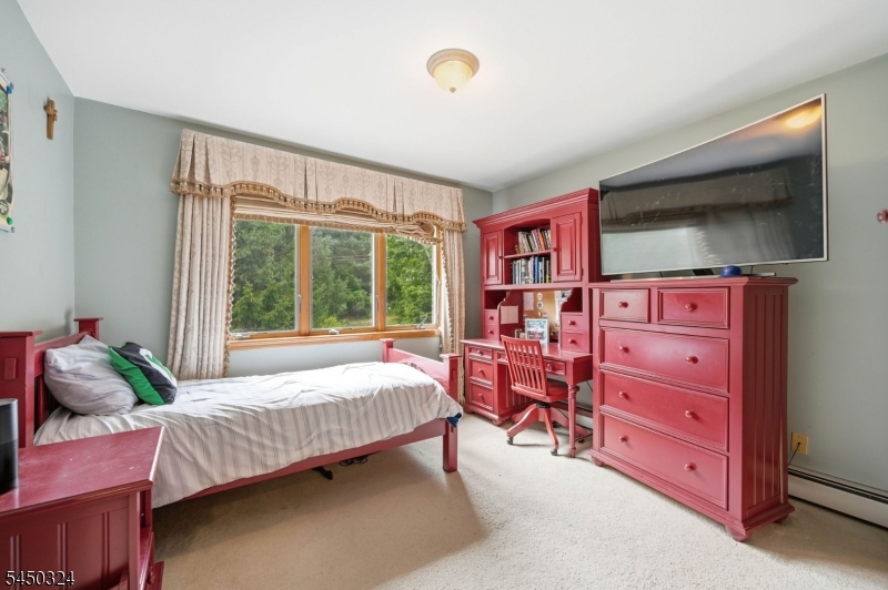 27 Sparrowbush Rd