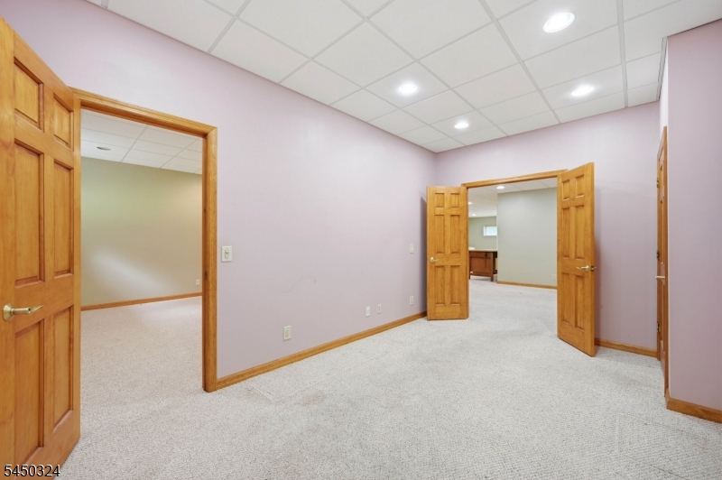 27 Sparrowbush Rd