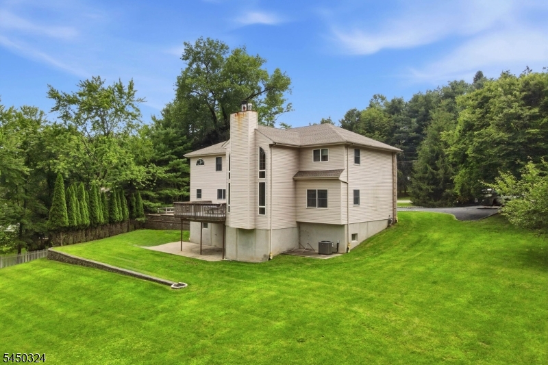 27 Sparrowbush Rd