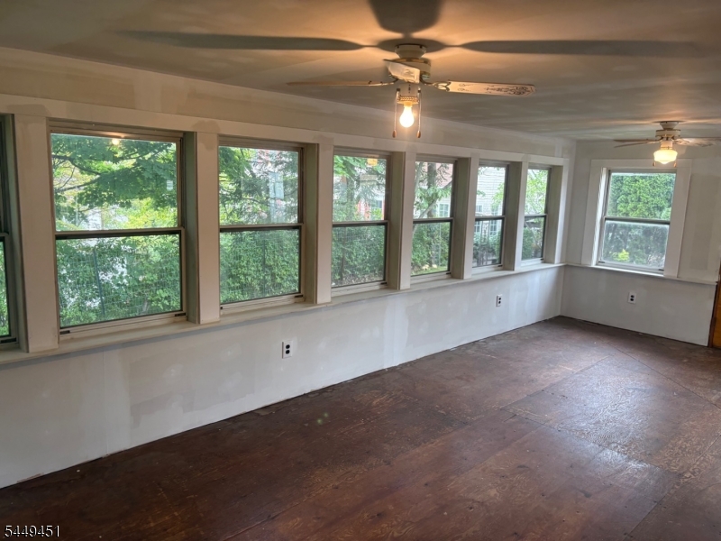 94 Franklin Ave