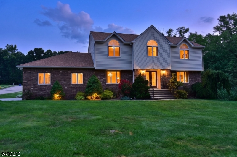 13 Bryan Ct