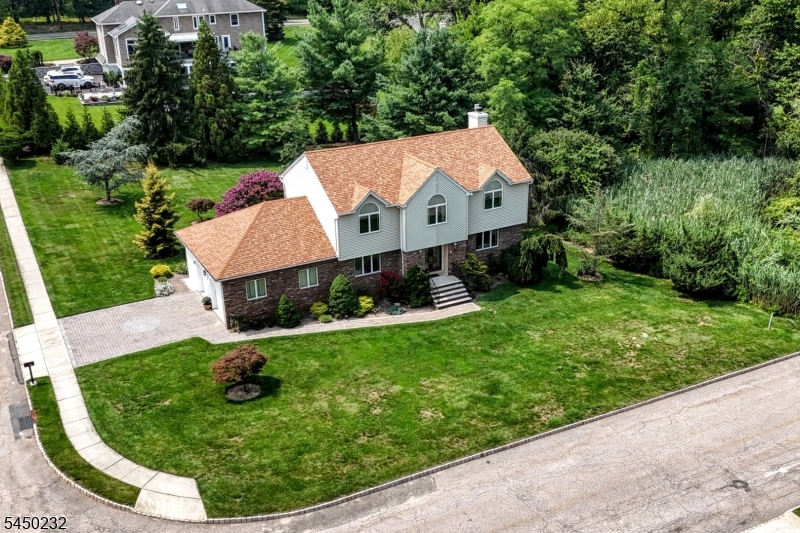 13 Bryan Ct
