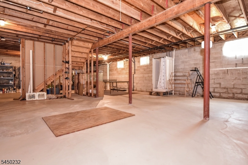 13 Bryan Ct