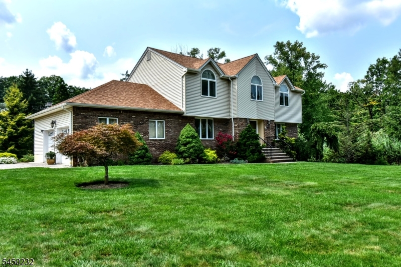 13 Bryan Ct