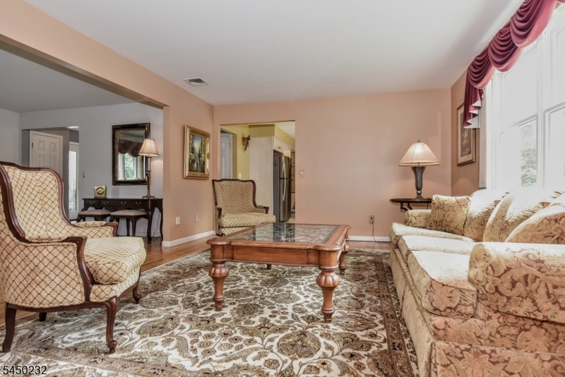 13 Bryan Ct