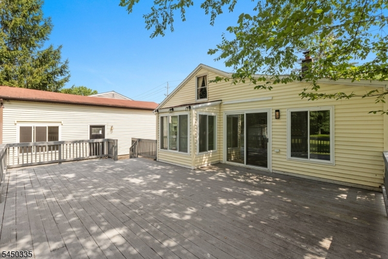 618 Wood Ave