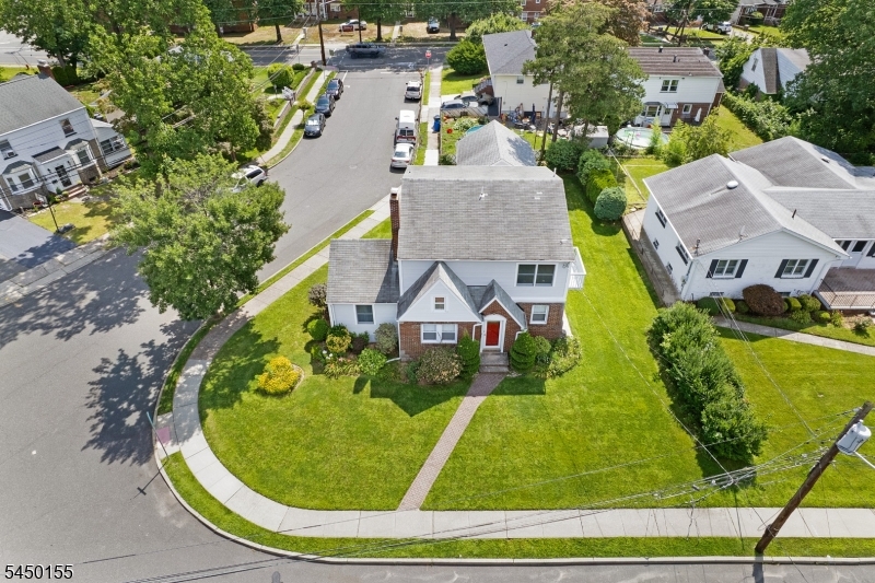 4 Fitzgerald Ave