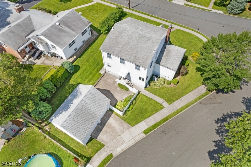 4 Fitzgerald Ave