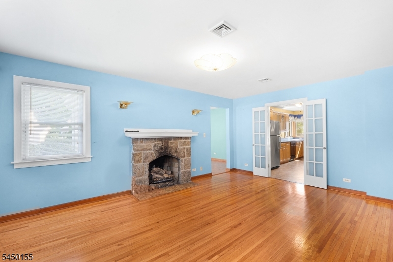 4 Fitzgerald Ave