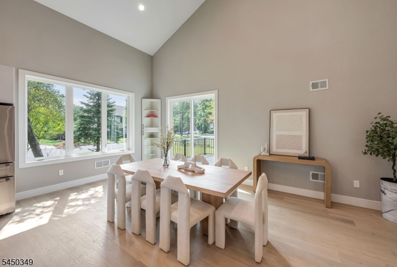 62 Asmus Rd