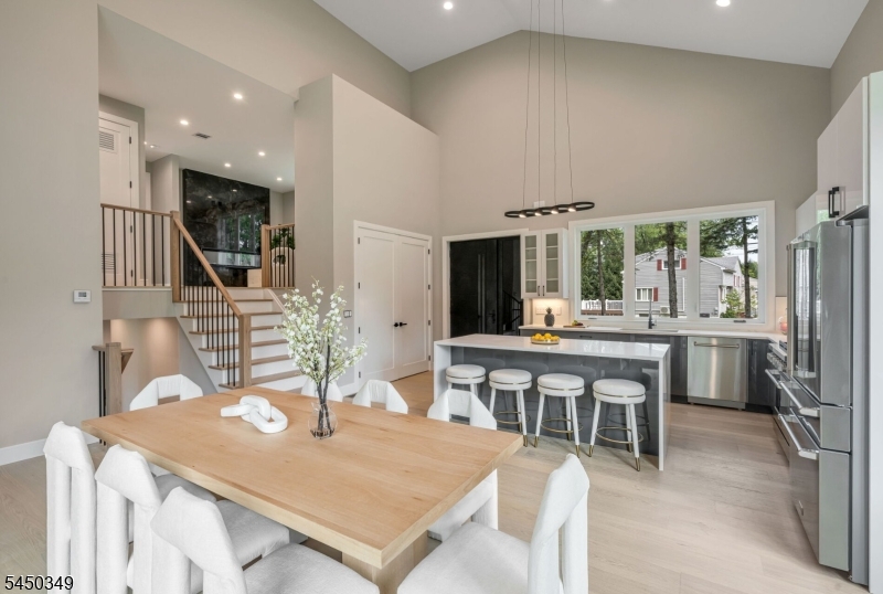 62 Asmus Rd