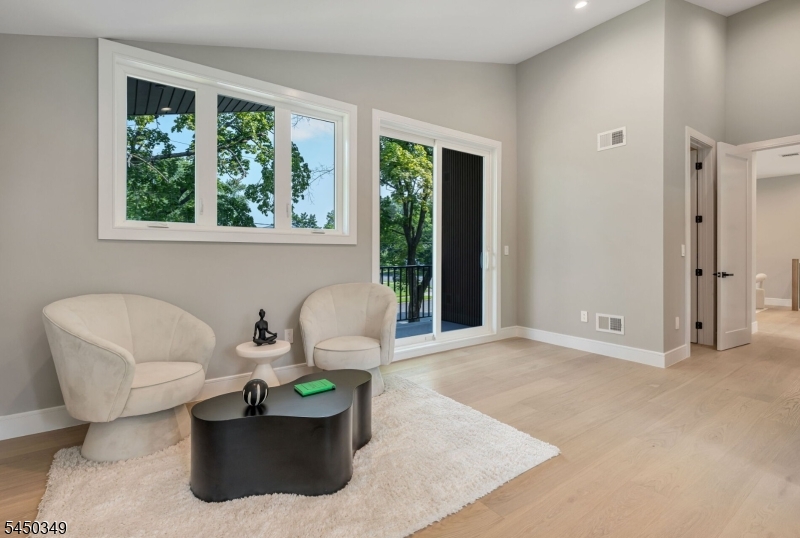 62 Asmus Rd