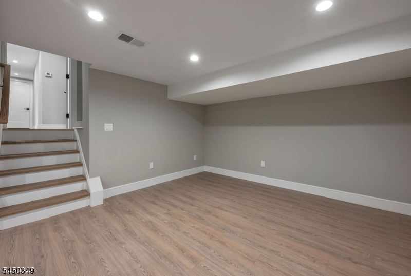 62 Asmus Rd