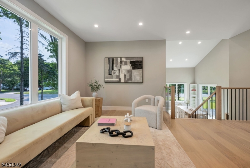 62 Asmus Rd
