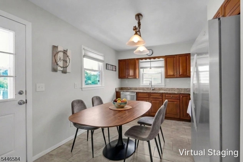 44 Lorrie Ln