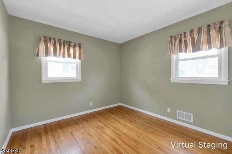 44 Lorrie Ln