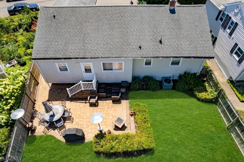 44 Lorrie Ln