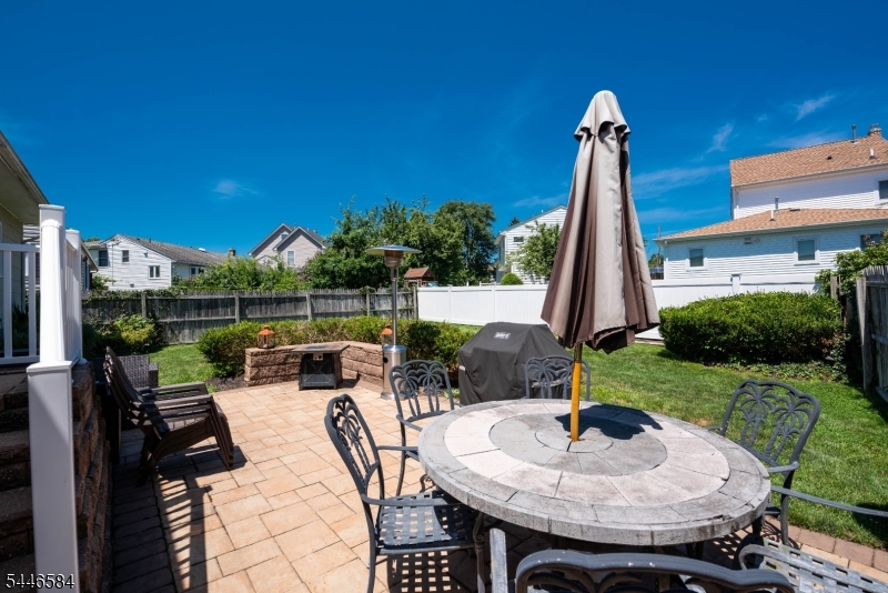 44 Lorrie Ln