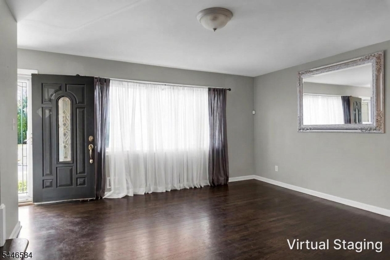 44 Lorrie Ln