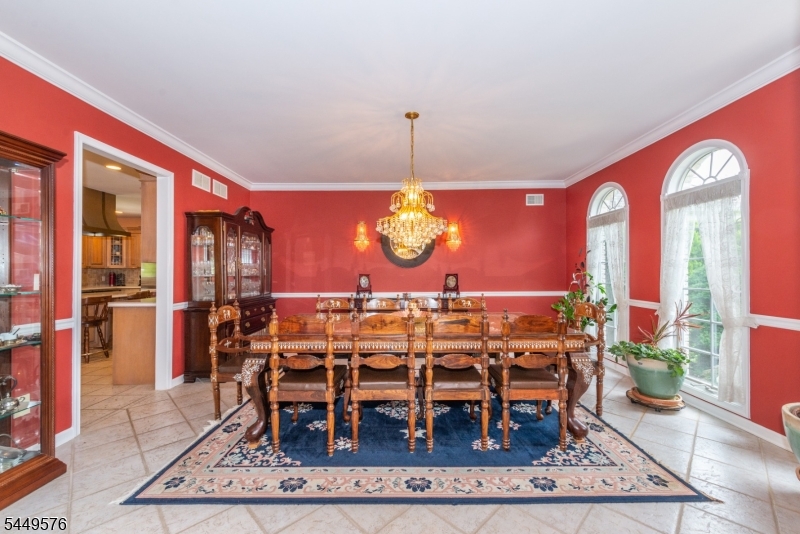 5 Raine Tree Ct