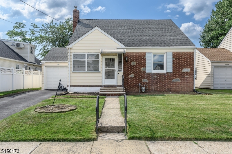 1206 Gruber Ave