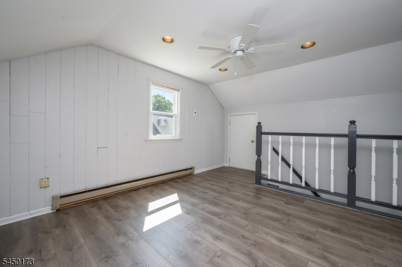 1206 Gruber Ave