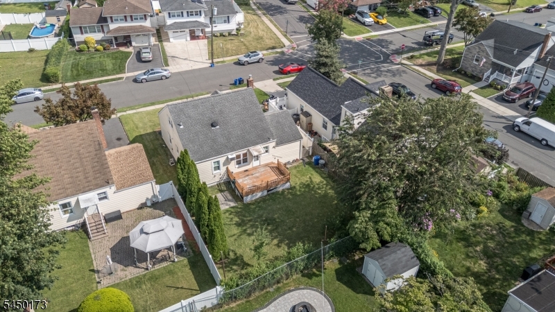 1206 Gruber Ave