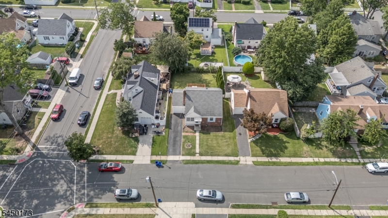 1206 Gruber Ave